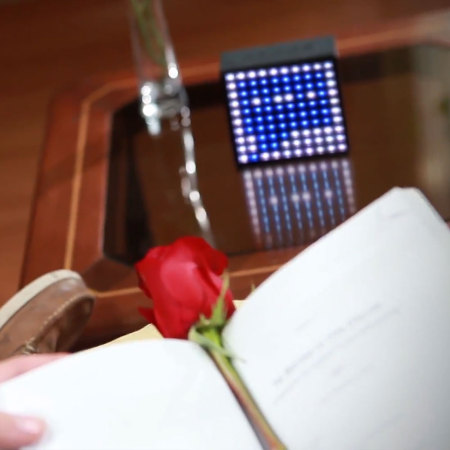 Enceinte Bluetooth LED Divoom AuraBox Smart Retro Pixel