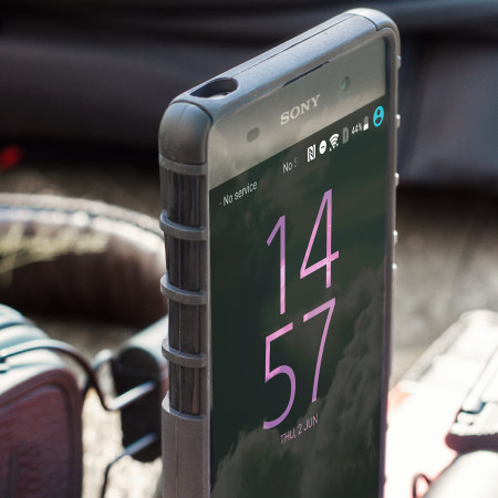 Olixar ArmourDillo Hybrid Sony Xperia XA Case - Zwart