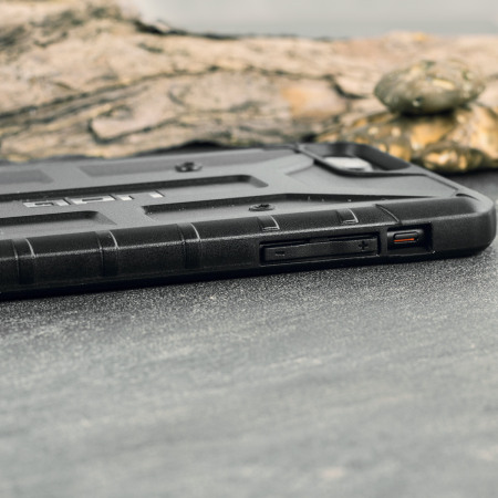 UAG Pathfinder iPhone 8 Plus / 7 Plus Rugged Deksel - Sort / Sort