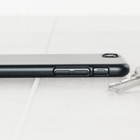 Spigen Thin Fit iPhone 7 Shell Skal - Svart