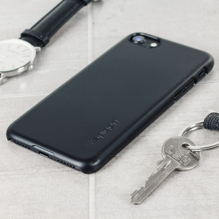 Spigen Thin Fit iPhone 7 Hülle Shell Case in Schwarz
