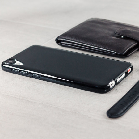 Olixar FlexiShield HTC Desire 825 Gel Case - Solid Black