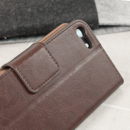 Olixar Leather-Style iPhone 8 / 7 Wallet Stand Case -  Brown