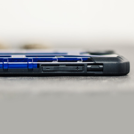 UAG Plasma iPhone 7 Protective Case - Cobalt / Black