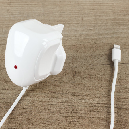 MFi Apple Lightning UK 2.4A Mains Charger - White