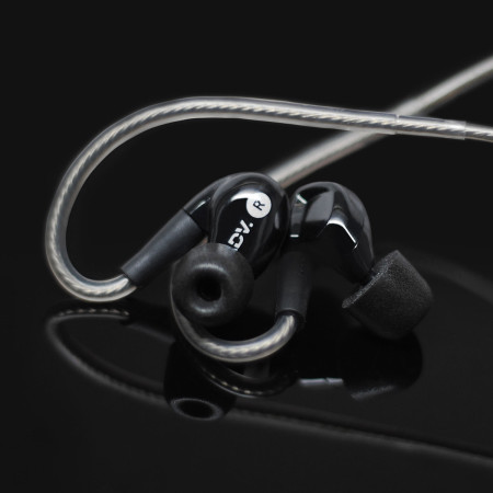 ADVANCED SOUND Model 3 Hi-resolution Wireless In-ear Monitors - Svart