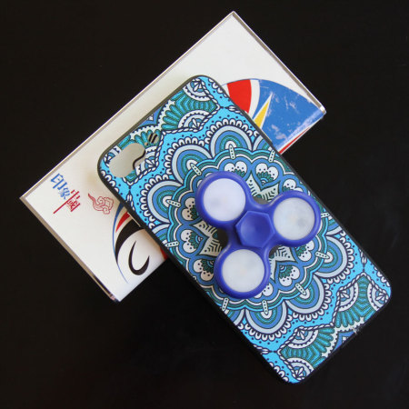 Olixar iPhone 8 / 7 Plus Fidget Spinner Pattern Case - Blue / White
