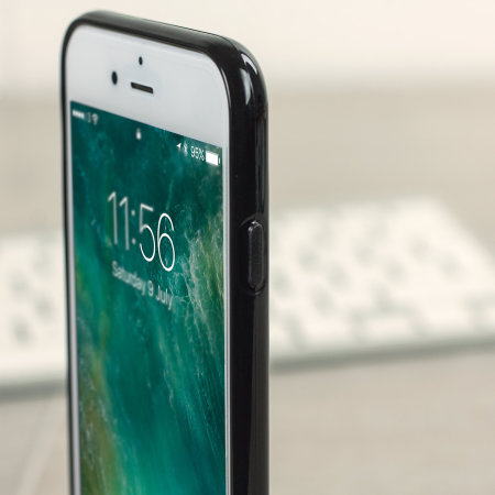 Coque iPhone 7 Olixar FlexiShield en gel – Jet black / noire