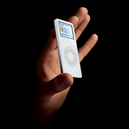 Apple iPod nano - 4GB (White)