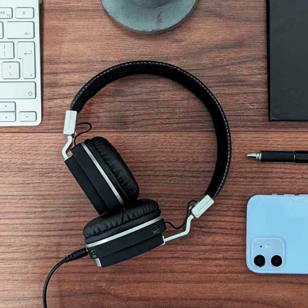 Soundz Wireless On-Ear Cushioned Headphones - Black