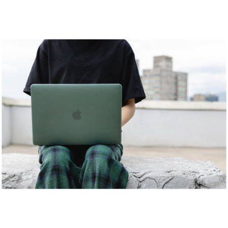 Switcheasy Transparent Green Protective MacBook Case - For MacBook Air 13.6'' 2022 M2 Chip