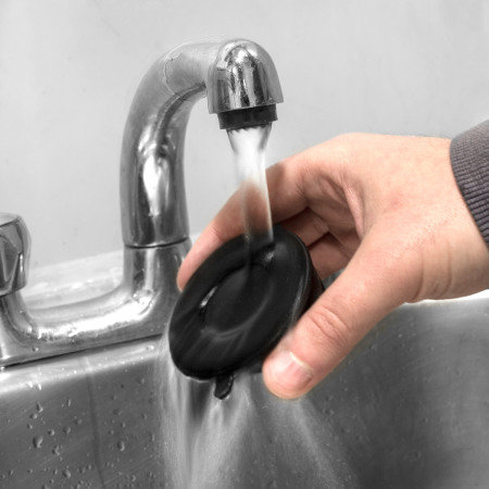 Olixar Black Magnetic Windscreen And Dashboard Mount Car Phone Holder - For iPhone 14 Pro Max