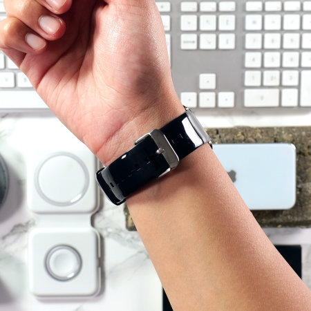 Olixar Black Gel Strap and Protective Case - For Apple Watch Series 5 40mm