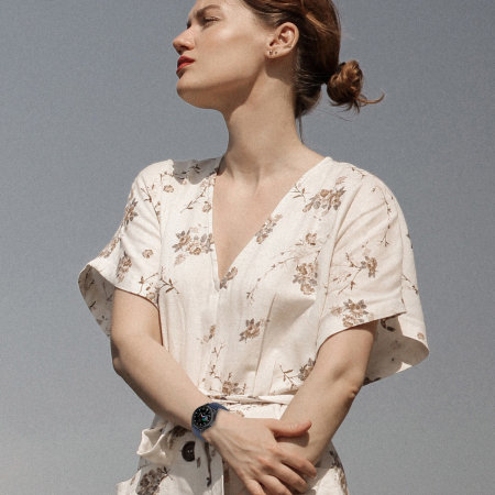 Olixar Soft Silicone Midnight Blue Strap (M/L) - For Samsung Galaxy Watch 6