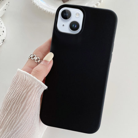 Olixar MagSafe Silicone Black Case - For iPhone 15