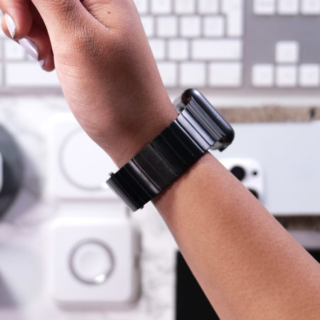Olixar Black Metal Links Band - For Apple Watch Series 8 45mm