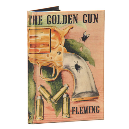 Housse Kindle Touch KleverCase The Man with the Golden Gun – Effet livre - extérieure