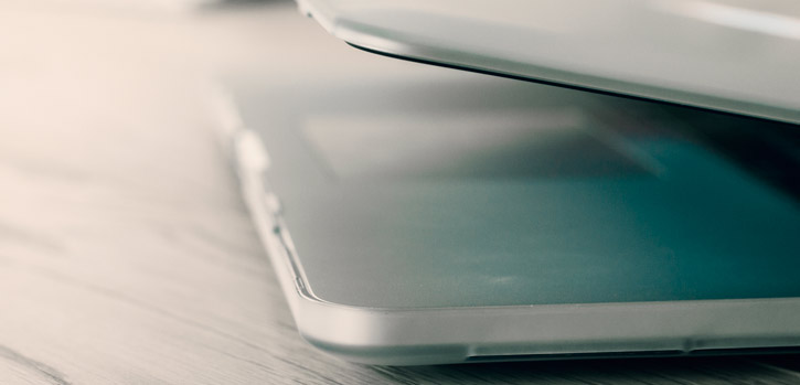 Coque MacBook Pro 15’’ Retina ToughGuard – Transparente