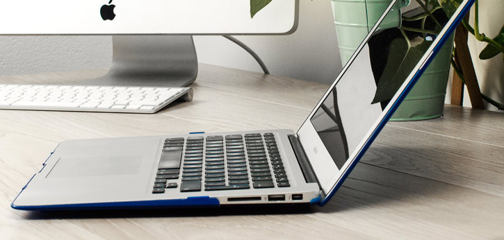 ToughGuard MacBook Air 13 Hard Case - Blue