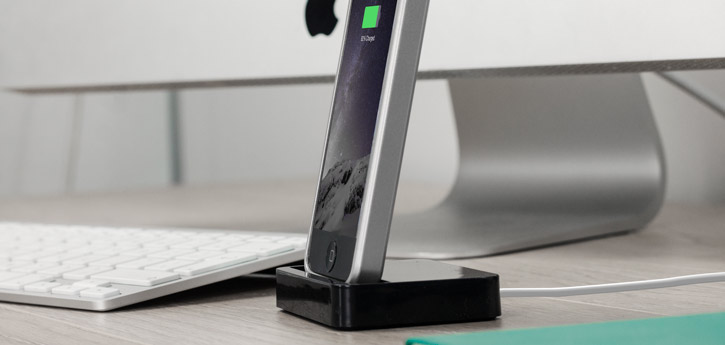 iPhone 5 Charge and Sync Cradle - Black