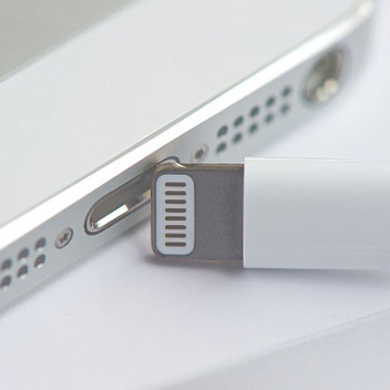 Câble Lightning vers USB Olixar Charge & Sync. 10cm – Blanc