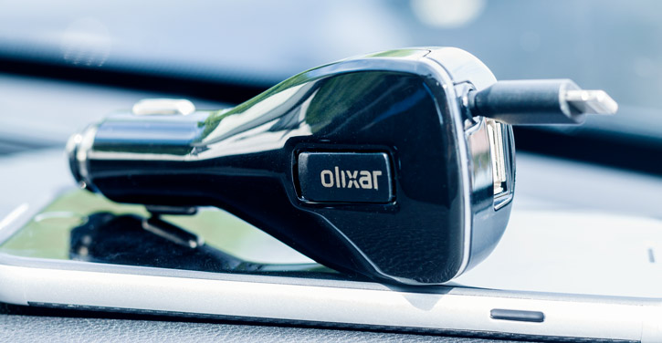Olixar Retractable 3.4A Lightning In-Car Charger with USB Port