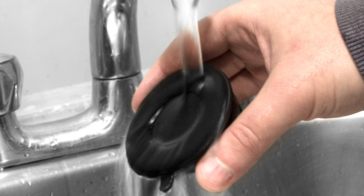 Olixar Magnetic Windscreen & Dash Mount Universal Car Holder