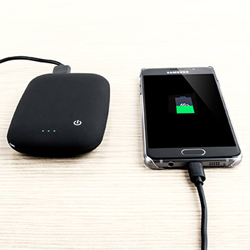 Maxfield Qi Wireless Charging Power Bank 4000mAh - Black