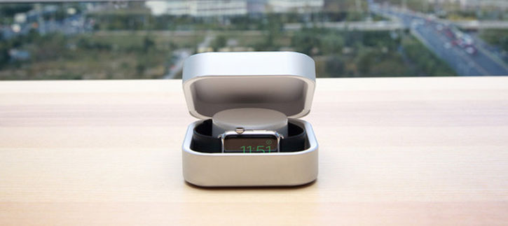 Amber Apple Watch Charging Case & USB Power Bank - 3800 mAh