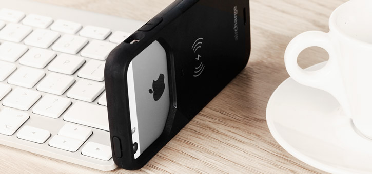 Coque iPhone SE Aircharge Compatible Qi - Noire