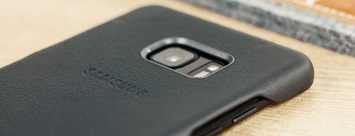 Coque Samsung Galaxy Note 7 Officielle en cuir véritable – Noire vue sur touches