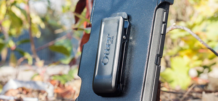 OtterBox Defender Series iPhone 8 / 7 Case - Black