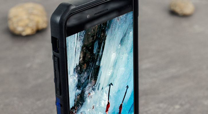 Funda iPhone 7 UAG Plasma - Cobalto / Negra