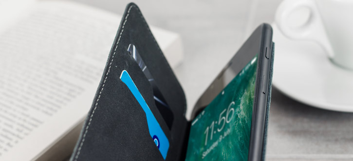 Olixar Slim Genuine Leather iPhone 8 Plus / 7 Plus Wallet Case - Black