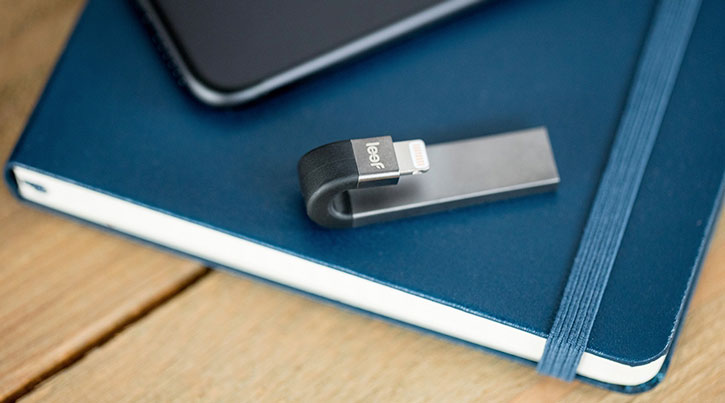 Leef iBridge 3 64GB para dispositivos iOS - Negro