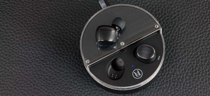 Uunique Freedom Wireless Bluetooth Ear Buds - Black