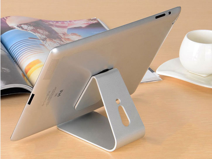 Support bureau universel en métal pour smartphone et tablette – Argent