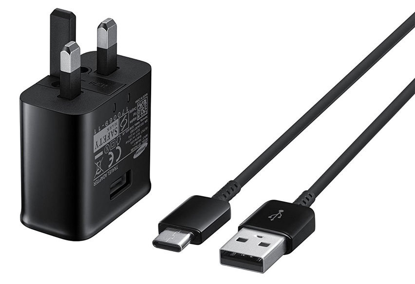 Official Samsung Adaptive Fast Charger & USB-C Cable - Black - Retail