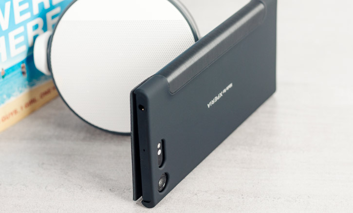 Housse Fine Sony Xperia XZ Premium Roxfit Urban Book - Noire vue sur ports