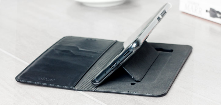 Housse HTC U11 Olixar Portefeuille en cuir véritable – Noire vue sur ports