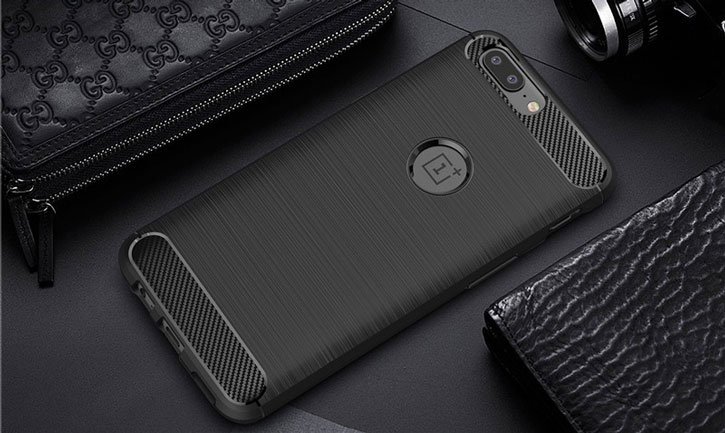 Olixar OnePlus 5 Carbon Fibre Slim Skal - Svart