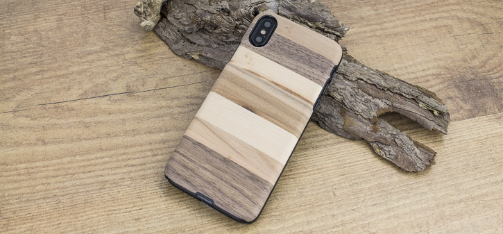Coque iPhone X Man&Wood Bois - Sabbia vue sur appareil photo
