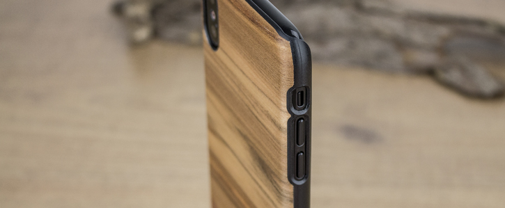 Coque iPhone X Man&Wood Bois - Cappuccino vue sur touches
