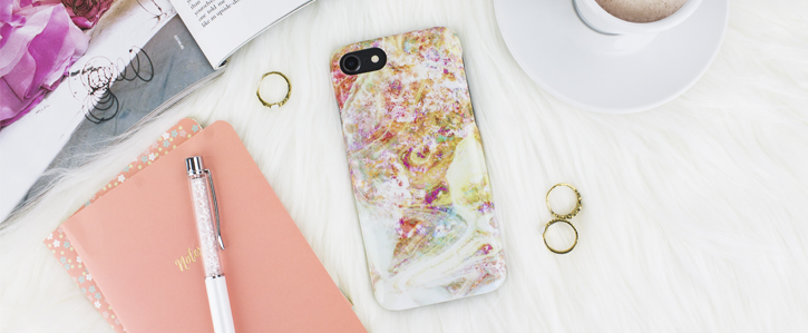 Coque iPhone 8 / 7 LoveCases Marbre - Jaune Opal vue sur appareil photo