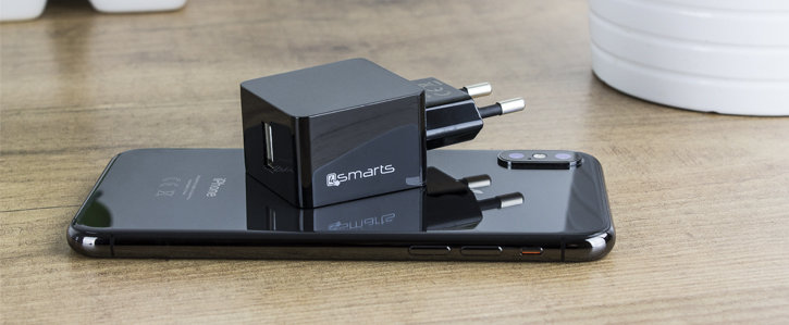 4smarts VoltPlug 2.4A Universal USB Wall Charger - EU Mains