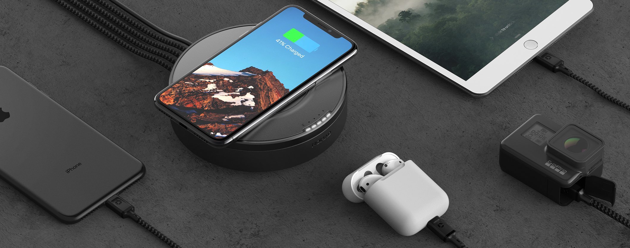 Nomad Wireless Charging Hub + 4 USB Ports