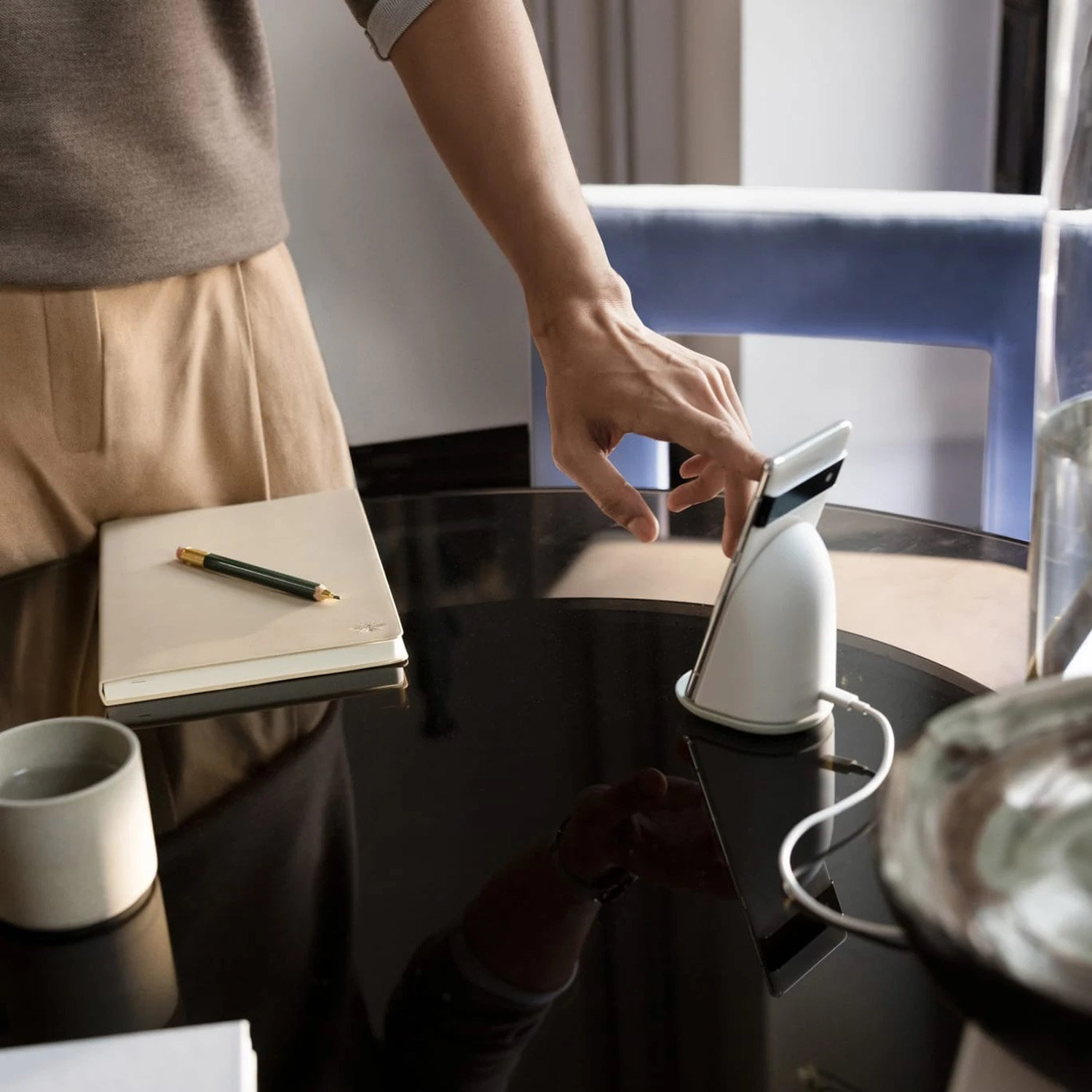 Meet the Powerful, Superfast Wireless Charging Pixel Stand (2nd Gen) 